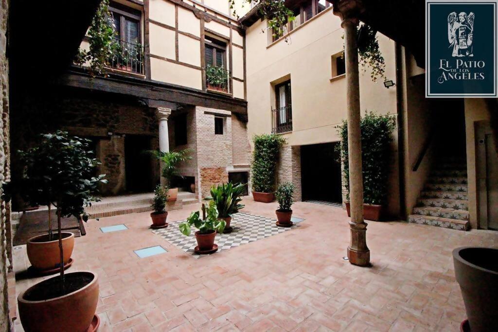 Patio De Los Angeles Toledo Buitenkant foto